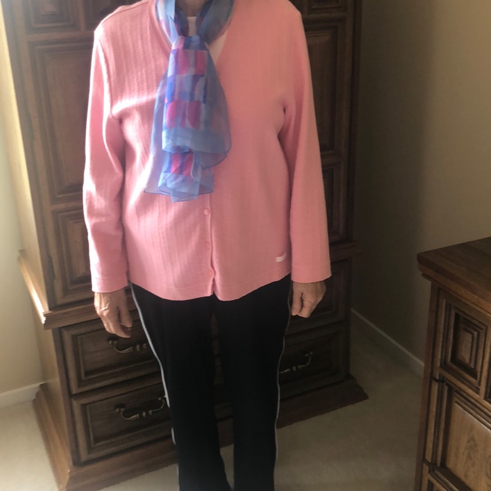 Pink Cardigan medium - Picture 2 of 7